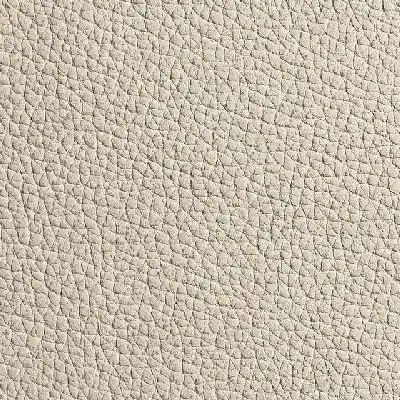 オフホワイトのカウハイドライチーパターン マウンテンライト アウトドアバックパック（正面プロダクト画像）